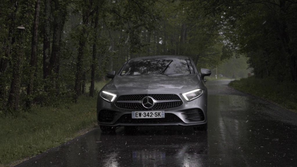 Mercedes 400d AMG Line, film par Lucas Sajot