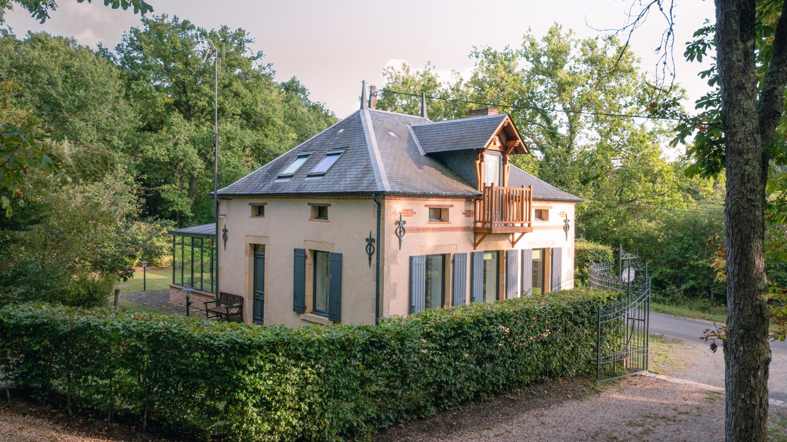 Facade de la maison solognote du Gite de l'Ormoy