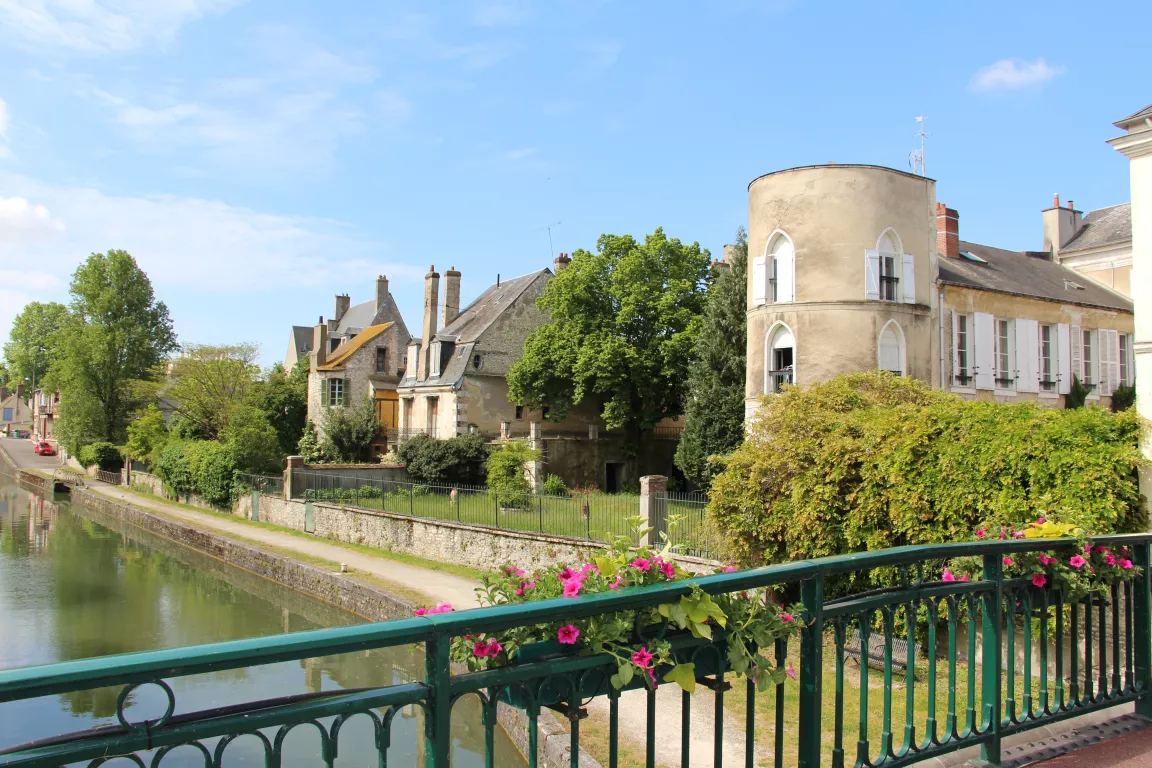 Vidéaste à Montargis, les canaux de la ville