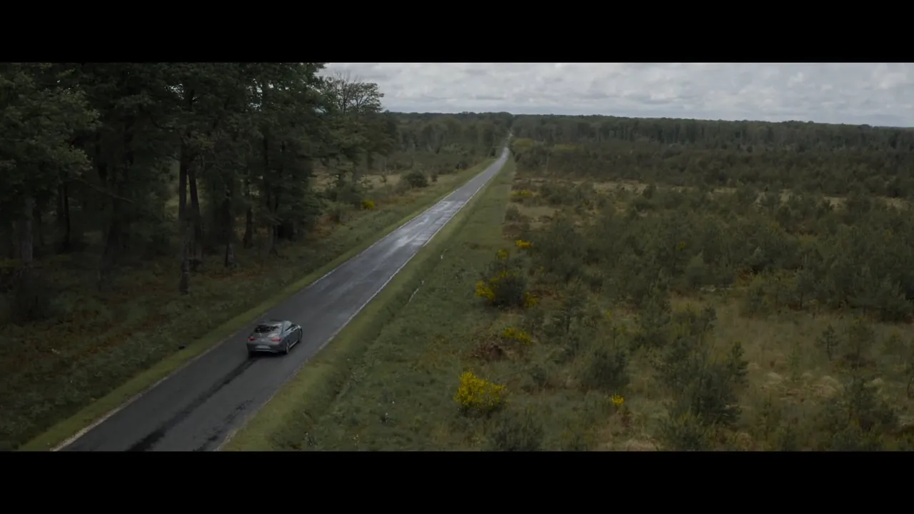 Film Mercedes CLS en 4K